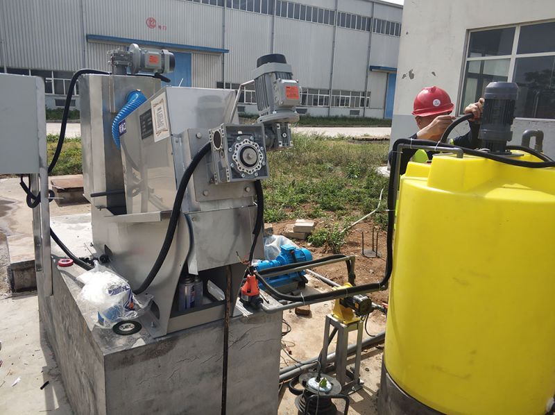 龍輝(hui)汚泥脫水