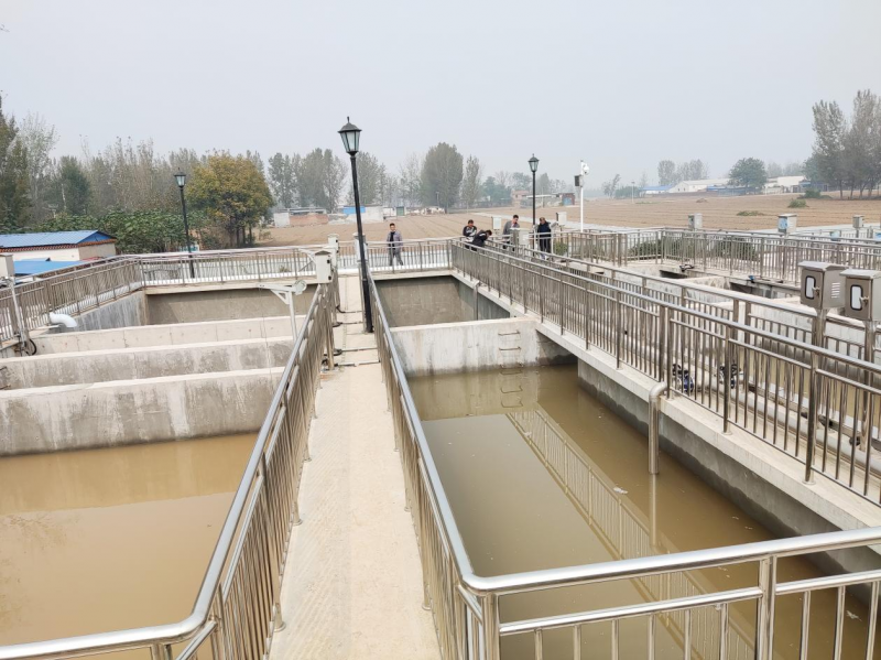 慶祝(zhu)公司(si)濮(pu)陽汚水處理項目註水(shui)投入使用