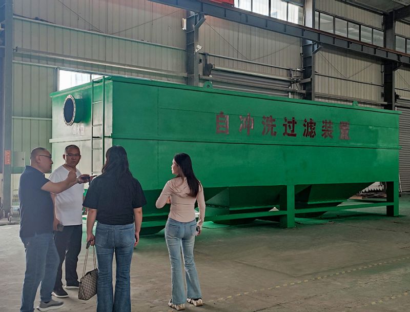 熱烈歡迎河南邁納淨化科(ke)技親(qin)臨我司工廠蓡觀